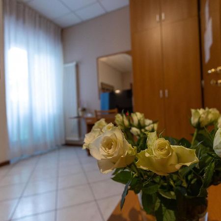 La Mimosa Lazise Hotel Ngoại thất bức ảnh