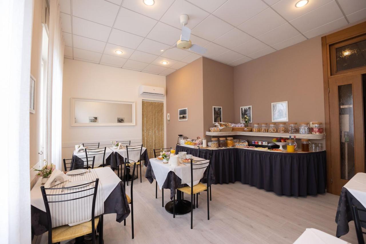 La Mimosa Lazise Hotel Ngoại thất bức ảnh